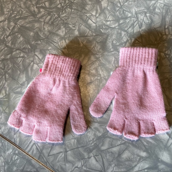 Hello Kitty Knit Gloves, fingerless flip-top pink and white gloves - Picture 11 of 11